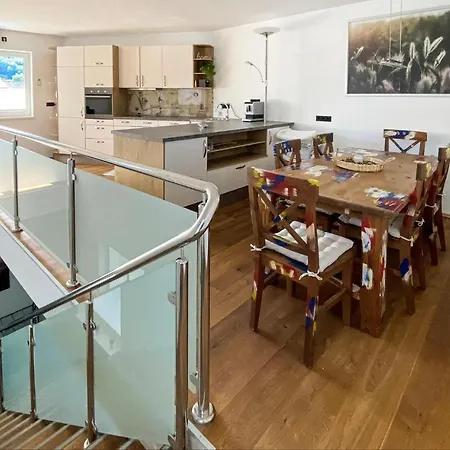 דירה Stunning In With Wifi, Heated Swimming Pool And 2 Bedrooms *
